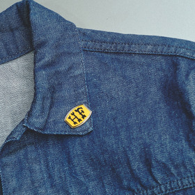 HFF LOGO Pins 詳細画像