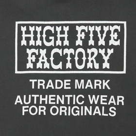 AUTHENTIC BOX LOGO PARKA 詳細画像